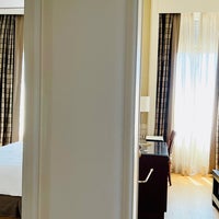 รูปภาพถ่ายที่ Rome Marriott Grand Hotel Flora โดย Fuyu เมื่อ 6/7/2022
