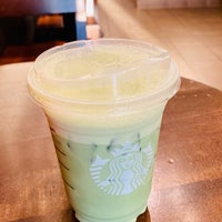 Photo taken at Starbucks by Fuyu on 10/26/2019