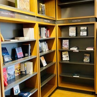 Photo taken at Brown University Bookstore by Fuyu on 9/10/2021