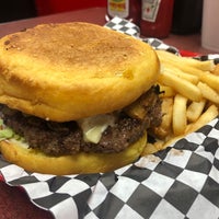 Photo taken at Hippo Burgers by Kirkwood J. on 10/7/2020