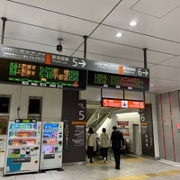Photo taken at JR Tōkaidō Line Chigasaki Station by kenchaman on 11/15/2021