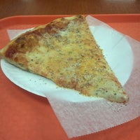 Снимок сделан в Polito&#39;s Pizza пользователем WithLoveDaneliz ♡. 12/4/2012