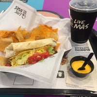 Photo taken at Taco Bell by Fernando F. on 7/13/2018
