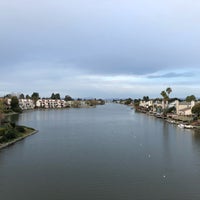 Photo taken at Redwood Shores by Юрий П. on 2/24/2019