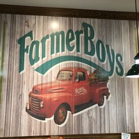 1/13/2018 tarihinde Юрий П.ziyaretçi tarafından Farmer Boys'de çekilen fotoğraf