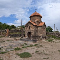 Photo taken at Karmravor Church | Կարմրավոր եկեղեցի by Юрий П. on 5/9/2023