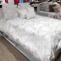 linen chest montreal