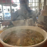 Photo taken at Phở Huỹnh Hiệp 2 - Kevin &amp;amp; Chris&amp;#39;s Noodle House by Warren L. on 3/23/2023