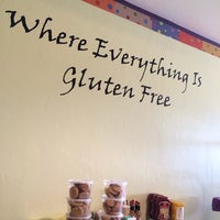 2/8/2014에 marc b.님이 Gourmet Girls Gluten Free Bakery/Bistro에서 찍은 사진