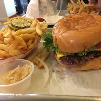 Photo taken at TrueBurger by Terry on 6/7/2019