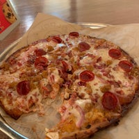 Снимок сделан в Pieology Pizzeria пользователем Tammy B. 5/3/2019