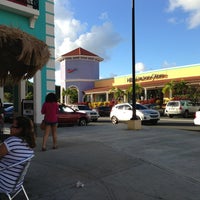 Puerto Rico Premium Outlets - Barceloneta, Barceloneta