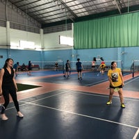 Photo taken at Badminton Ratchada 36 by Daow B. on 8/15/2018