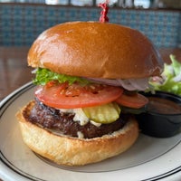 Снимок сделан в Jack&amp;#39;s Prime Burgers &amp;amp; Shakes пользователем Kenji H. 2/3/2023