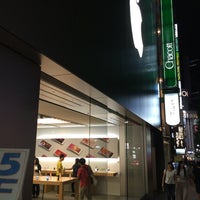 Photo taken at Apple Shibuya by Tetsuji O. on 9/11/2016