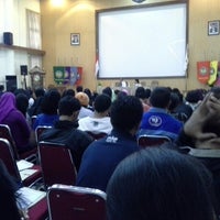 Photo taken at Rektorat Universitas Negeri Yogyakarta by Nyoman Suta A. on 9/22/2012