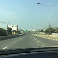 Photo taken at แยกพุทธมณฑลสาย 4 (Phutthamonthon Sai 4 Intersection) by Ykyungkhaw S. on 1/15/2017
