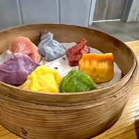 Photo taken at Shinyi Handmade Dumplings by Dave S. on 7/25/2022