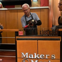 Foto diambil di Maker&amp;#39;s Mark Distillery oleh Dan R. pada 8/29/2022