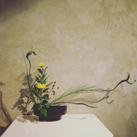 Photo taken at Flower Kitchen of Porters ROPPONGI by Hideharu I. on 9/23/2015
