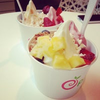 Photo taken at Pinkberry by Kaseniа on 5/1/2013