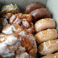 Photo taken at Apple Fritter Donut Shop by Howard C. on 12/9/2012