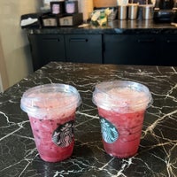 Photo taken at Starbucks by MABM🦄 on 10/22/2022