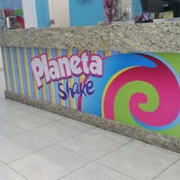 Photo taken at Planeta Shake by Haroldo F. on 12/21/2012