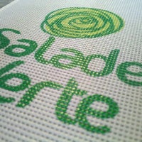 รูปภาพถ่ายที่ Salade Verte โดย Manoela M. เมื่อ 11/5/2012