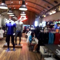 Nike Store - Dot Baires Shopping