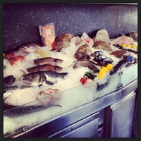 Снимок сделан в The Fish Shop at Kensington Place пользователем Luigi Z. 9/4/2013