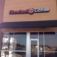 Das Foto wurde bei Firewheel Coffee von Erick L. am 11/21/2012 aufgenommen