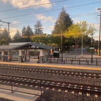 Photo taken at Lawrence Caltrain Station by Artem K. on 4/11/2023
