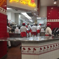 Photo taken at In-N-Out Burger by James G. on 3/14/2022