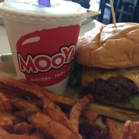 Photo taken at MOOYAH Burgers, Fries &amp;amp; Shakes by Aprille - Texas on 8/28/2016