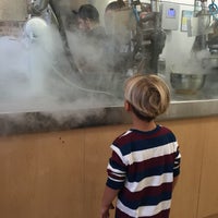 Photo taken at ChillN Nitrogen Ice Cream by Cleverson L. on 8/9/2015