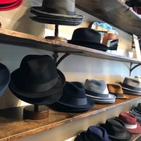 Foto tirada no(a) Goorin Bros. Hat Shop por Rommel R. em 3/24/2019