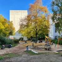 Photo taken at Spielplatz Schreinerstraße by Chris on 10/16/2022