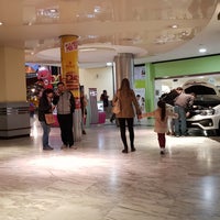 Foto tirada no(a) Mendoza Plaza Shopping por Nati O. em 6/29/2018