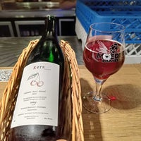 Photo taken at Moeder Lambic Fontainas by Sly on 4/28/2023