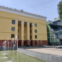 Photo taken at Памятник борцам за установление советской власти в Самаре by Oleg S. on 6/10/2022