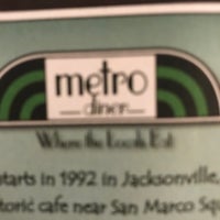 รูปภาพถ่ายที่ Metro Diner โดย Michael H. เมื่อ 11/26/2018