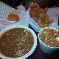 Photo prise au Chicken On The Bayou The BOUDIN Shop &amp;amp; Country Store par Nader Q. le10/19/2013