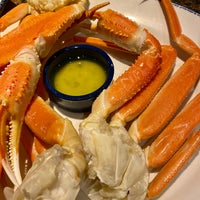 Photo taken at Red Lobster by Tracey W. on 12/18/2021