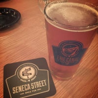 Foto tirada no(a) Seneca St Brew Pub por Brian D. em 12/22/2016