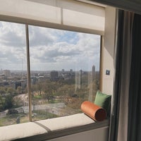 Foto diambil di London Hilton on Park Lane oleh Abdulkarim pada 4/7/2024