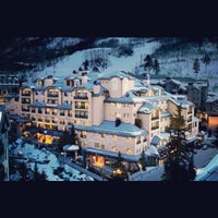 Photo taken at Beaver Creek Lodge, Autograph Collection by Julian J. on 12/13/2012