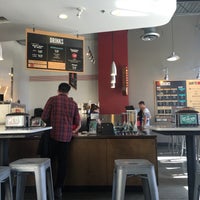 Photo taken at Mod Pizza by Pedro A. on 5/7/2016