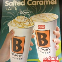 Foto tirada no(a) Biggby Coffee por Courtney em 12/30/2012