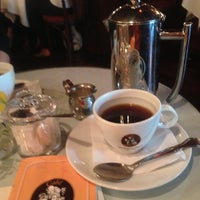 Снимок сделан в Café Intermezzo пользователем Ava R. 4/20/2013